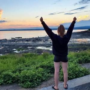 Meet your Posher, Olivia